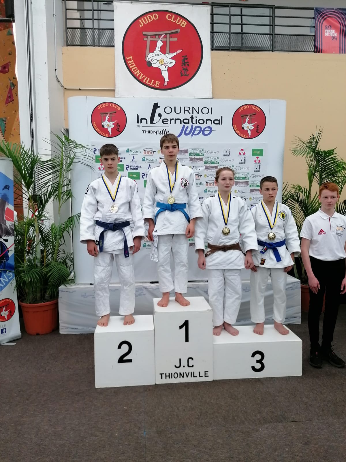 PHOTO-2023-02-27-17-16-05