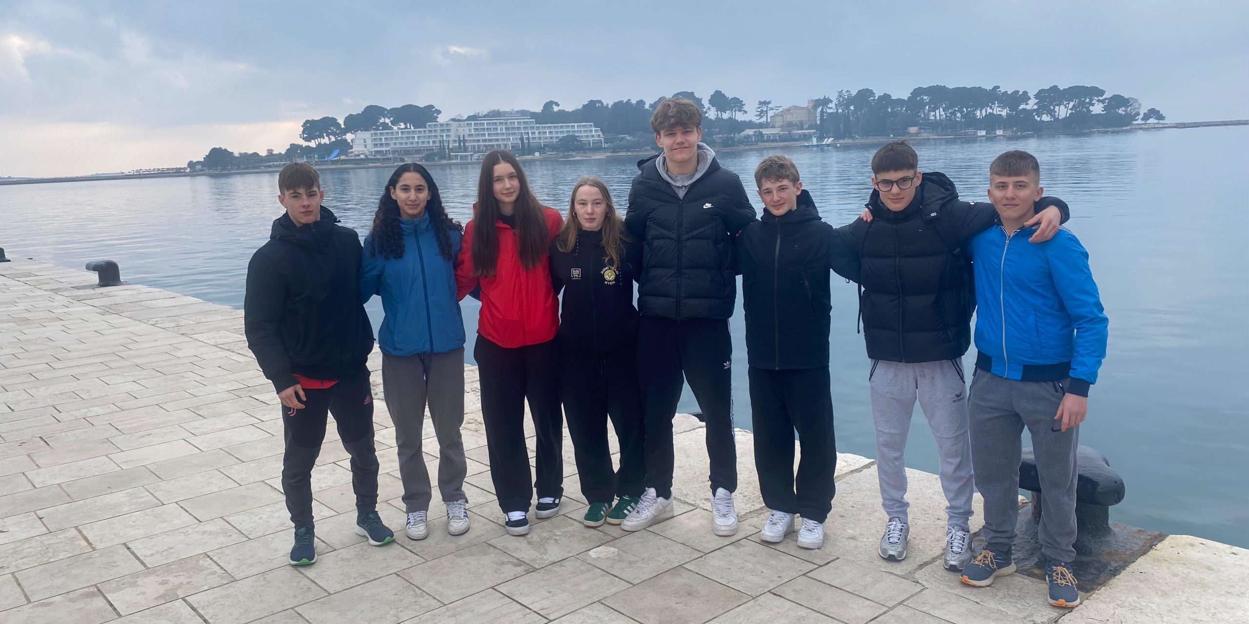 WhatsApp-Image-2025-02-24-a-14.59.59_2437423a